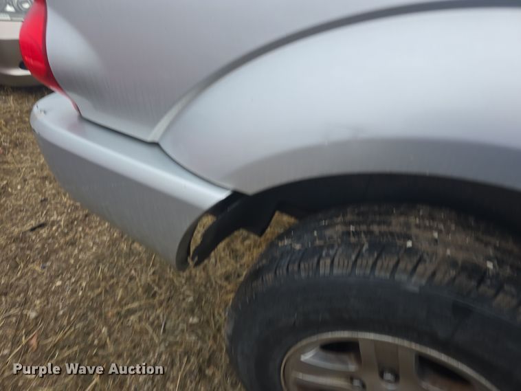 image for item DQ5369 2005 Dodge  Durango SLT 