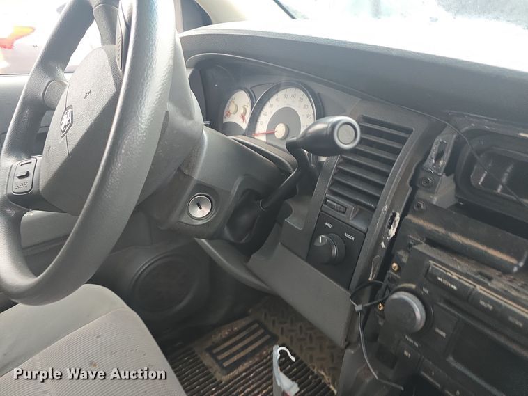 image for item DQ5369 2005 Dodge  Durango SLT 