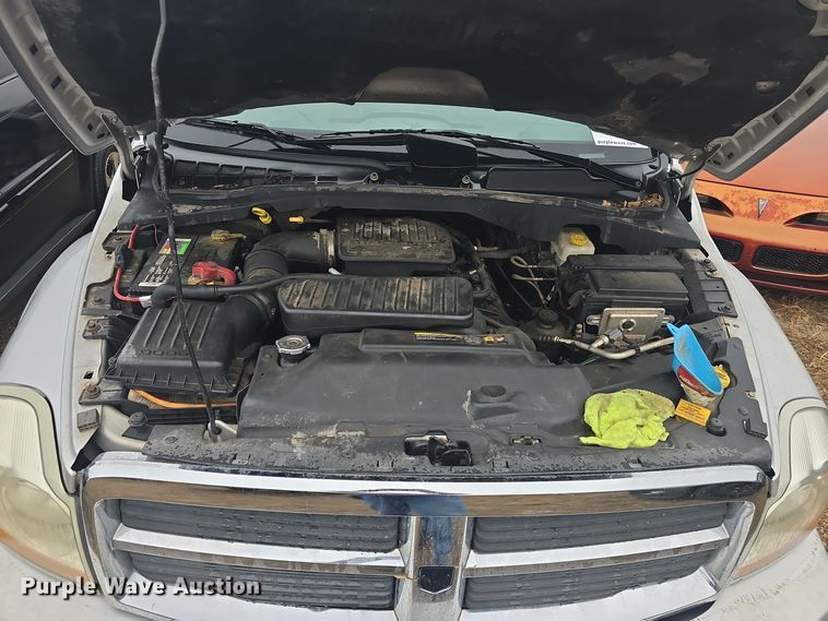 image for item DQ5369 2005 Dodge  Durango SLT 