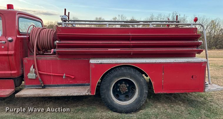image for item DR2731 1966 Ford F600 pumper fire truck