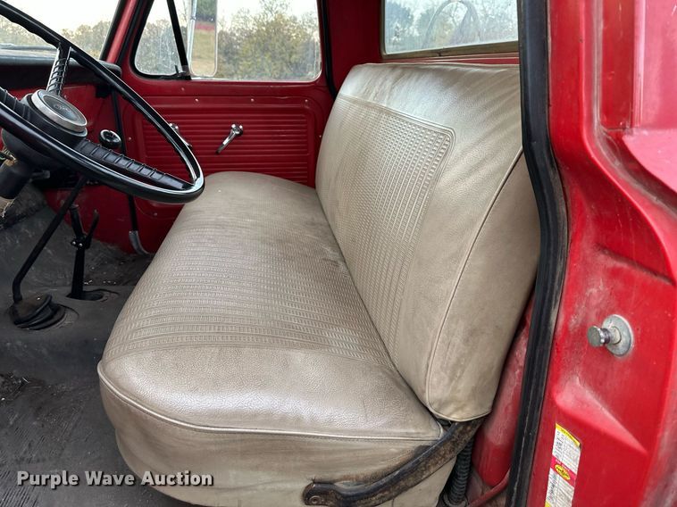 image for item DR2731 1966 Ford F600 pumper fire truck