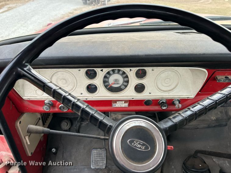 image for item DR2731 1966 Ford F600 pumper fire truck