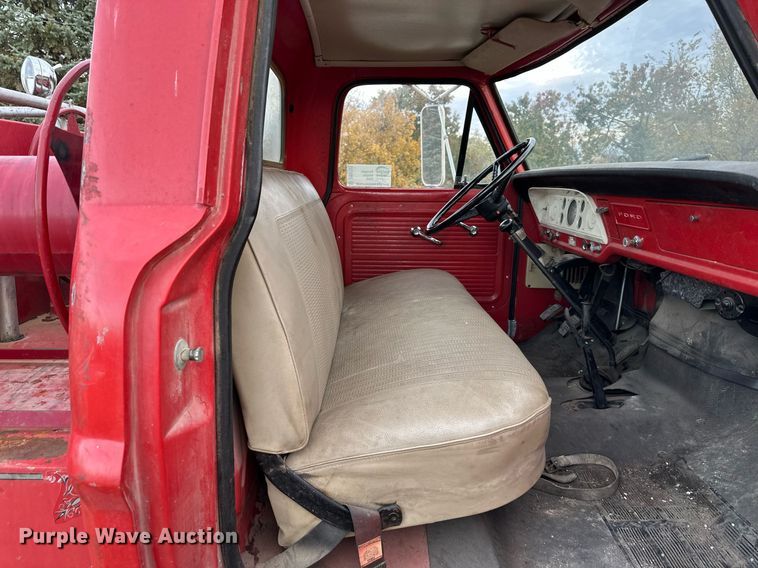 image for item DR2731 1966 Ford F600 pumper fire truck