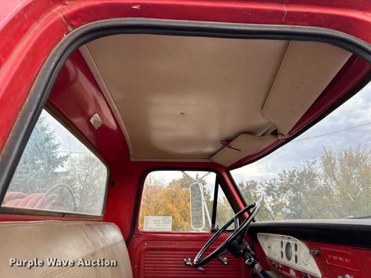 image for item DR2731 1966 Ford F600 pumper fire truck