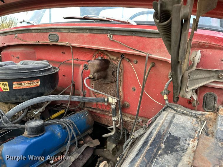 image for item DR2731 1966 Ford F600 pumper fire truck