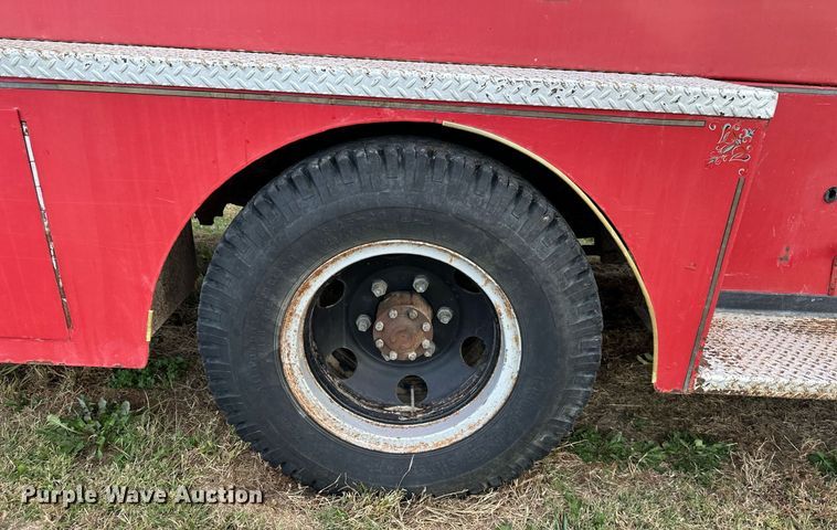 image for item DR2731 1966 Ford F600 pumper fire truck