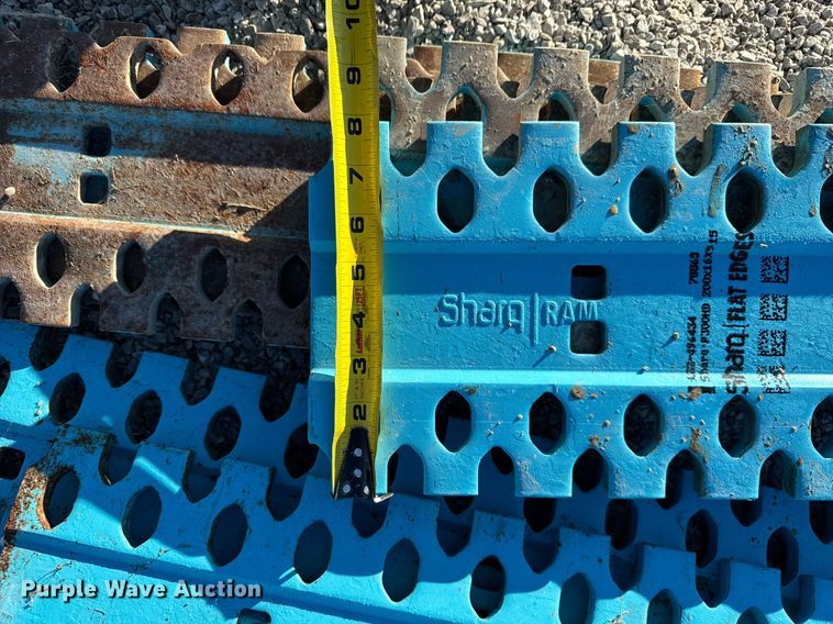 image for item DT0504 Approximately 10 shark bite mold board