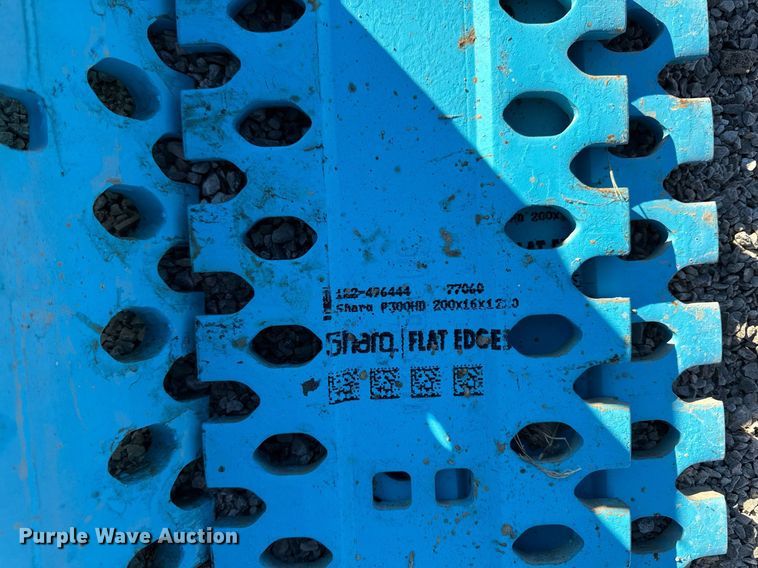 image for item DT0504 Approximately 10 shark bite mold board