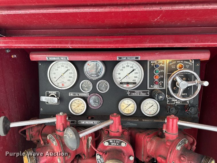 image for item EG7117 1981 Ford F826 pumper fire truck