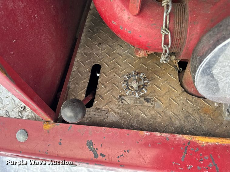 image for item EG7117 1981 Ford F826 pumper fire truck