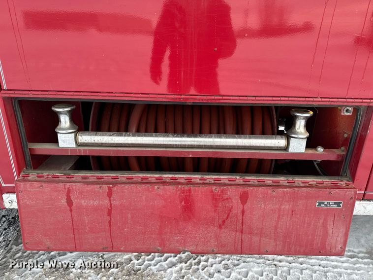 image for item EG7117 1981 Ford F826 pumper fire truck