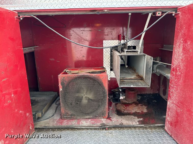 image for item EG7117 1981 Ford F826 pumper fire truck