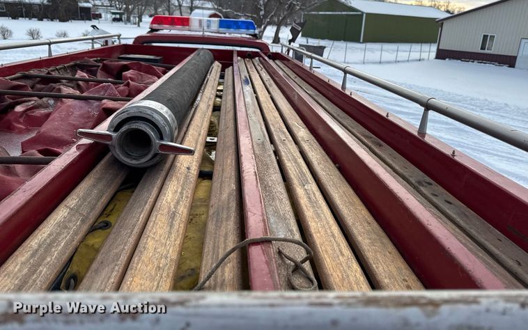 image for item EG7117 1981 Ford F826 pumper fire truck