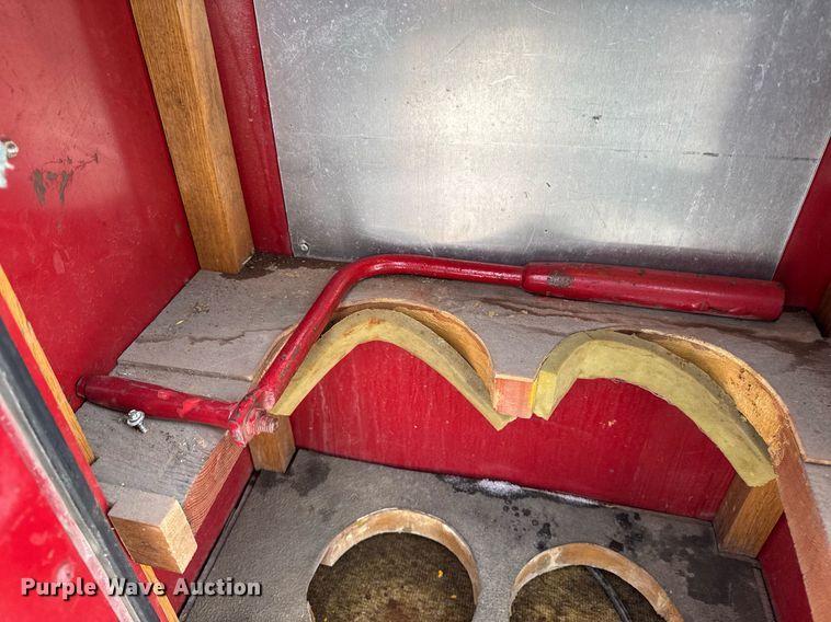 image for item EG7117 1981 Ford F826 pumper fire truck