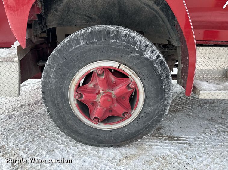 image for item EG7117 1981 Ford F826 pumper fire truck