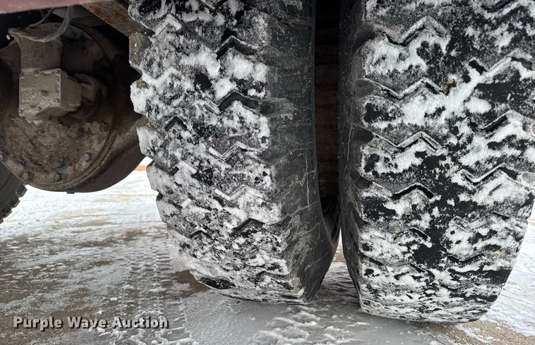 image for item EG7117 1981 Ford F826 pumper fire truck