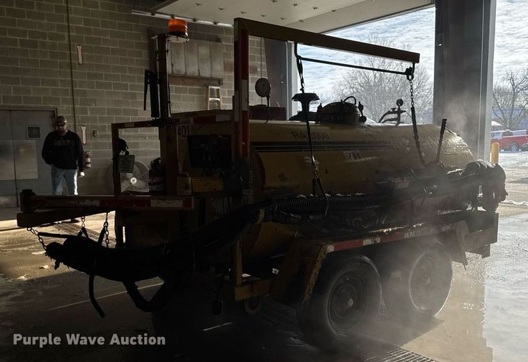 image for item EG7119 Rosco RA2000 pothole patcher