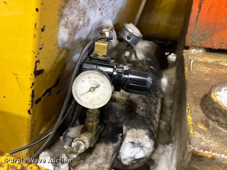 image for item EG7119 Rosco RA2000 pothole patcher