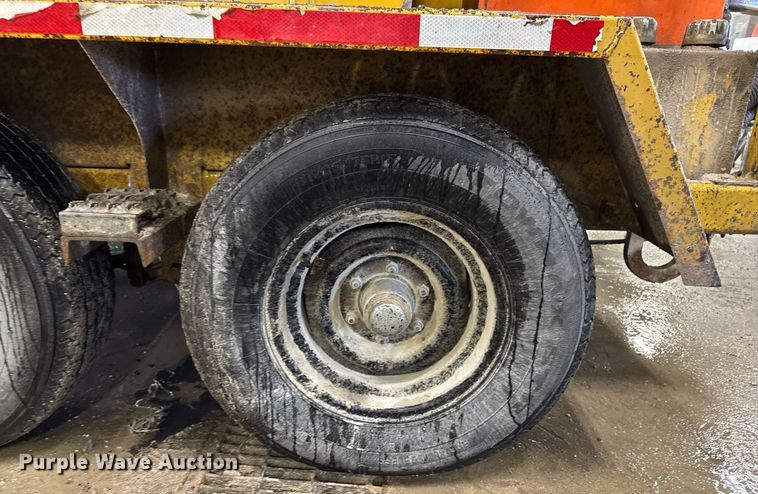 image for item EG7119 Rosco RA2000 pothole patcher