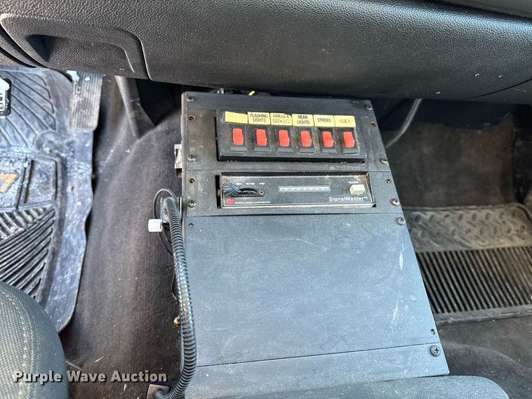 image for item EG7123 2013 Chevrolet Silverado 1500 Ext. Cab pickup truck