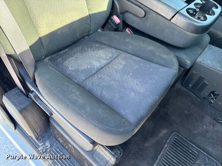 image for item EG7123 2013 Chevrolet Silverado 1500 Ext. Cab pickup truck