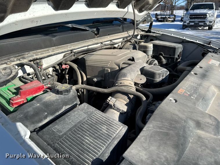 image for item EG7123 2013 Chevrolet Silverado 1500 Ext. Cab pickup truck