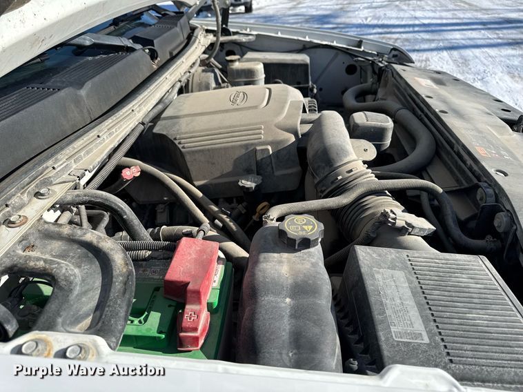 image for item EG7123 2013 Chevrolet Silverado 1500 Ext. Cab pickup truck