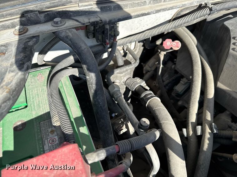 image for item EG7123 2013 Chevrolet Silverado 1500 Ext. Cab pickup truck