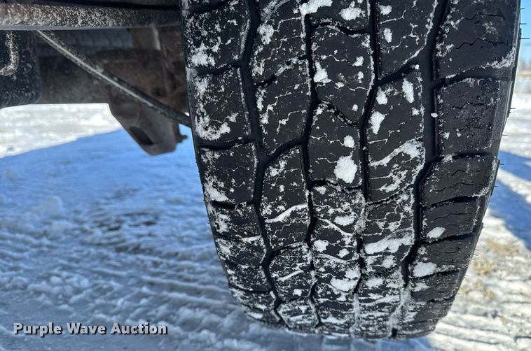 image for item EG7123 2013 Chevrolet Silverado 1500 Ext. Cab pickup truck