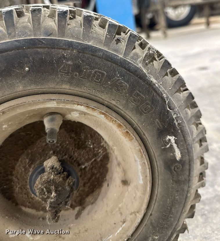 image for item EG7128 Grey TNT550 air lift