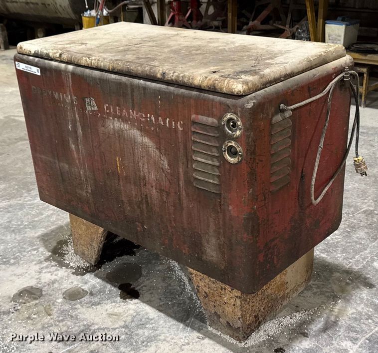 image for item EG7130 Grey Mills 306A parts washer