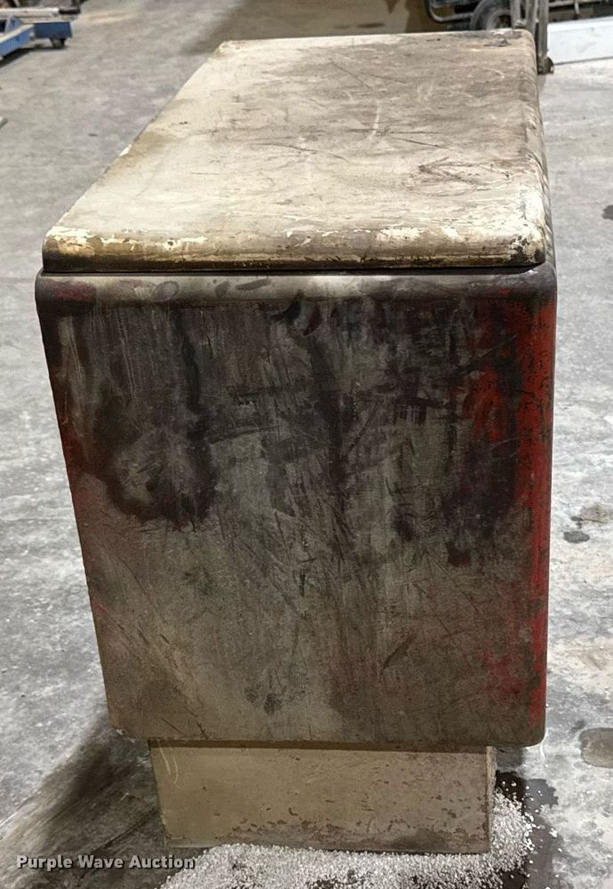 image for item EG7130 Grey Mills 306A parts washer