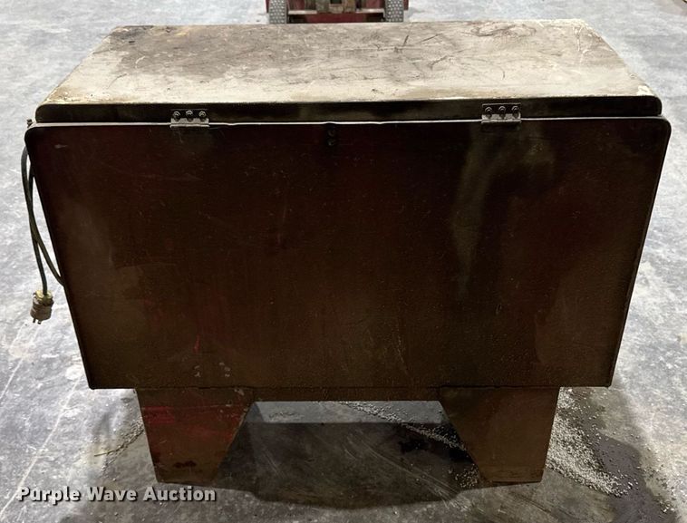 image for item EG7130 Grey Mills 306A parts washer