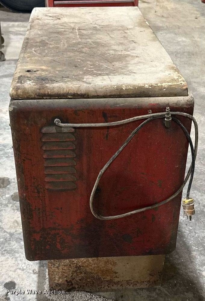 image for item EG7130 Grey Mills 306A parts washer