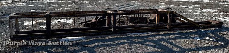 image for item EG7135 Bridge post driver