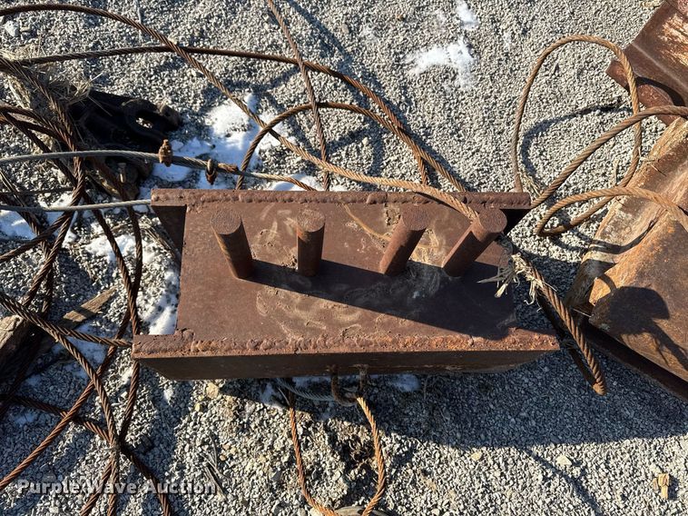 image for item EG7135 Bridge post driver