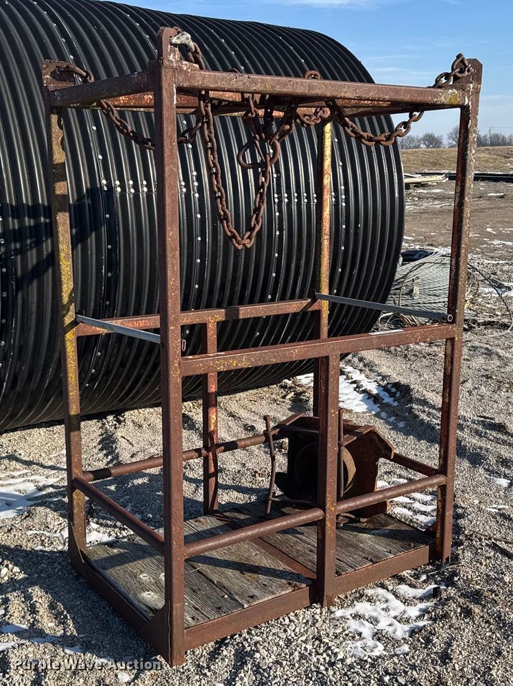 image for item EG7136 Man basket