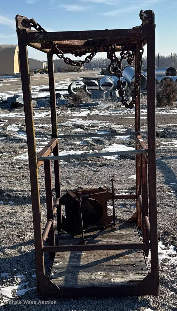 image for item EG7136 Man basket