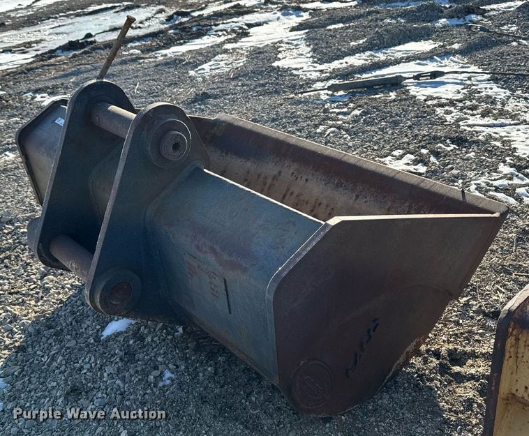 image for item EG7139 Esco excavator bucket