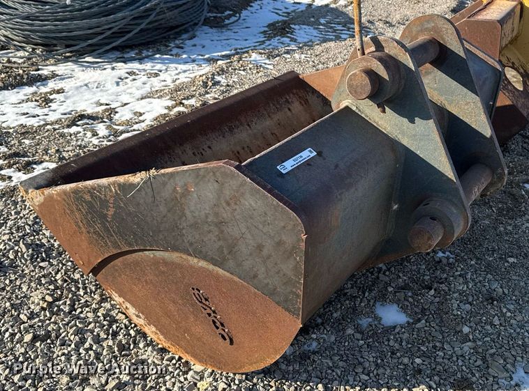 image for item EG7139 Esco excavator bucket