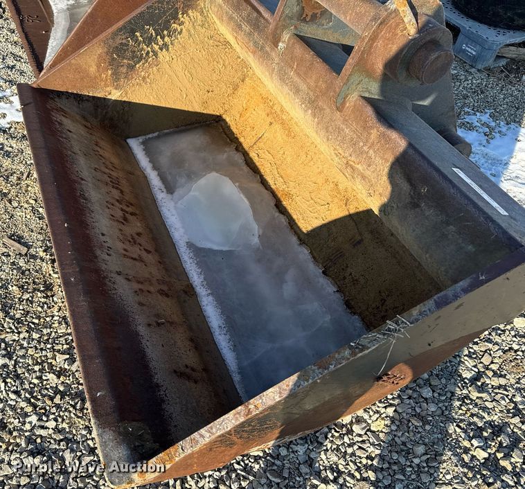 image for item EG7139 Esco excavator bucket