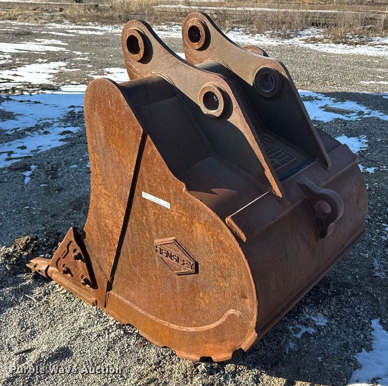 image for item EG7143 Hensley excavator bucket