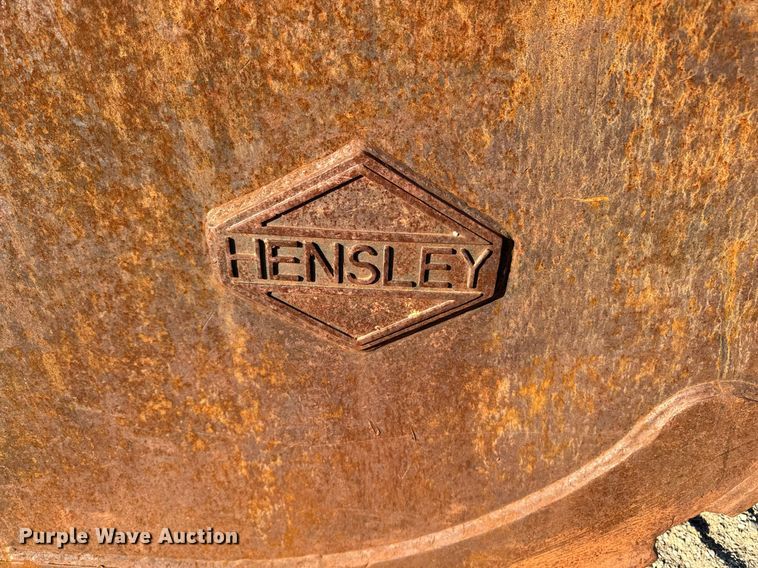 image for item EG7143 Hensley excavator bucket