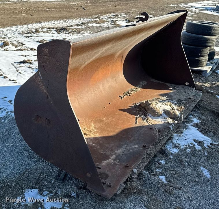 image for item EG7144 JRB wheel loader bucket