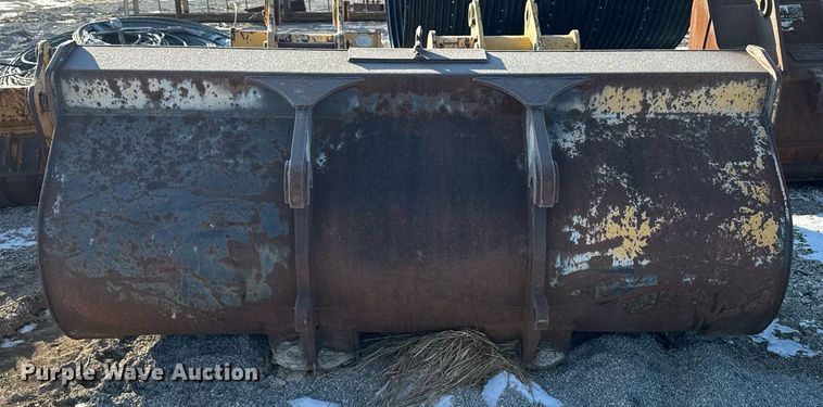 image for item EG7144 JRB wheel loader bucket