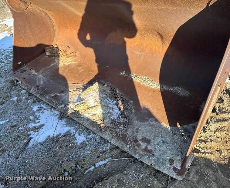 image for item EG7144 JRB wheel loader bucket