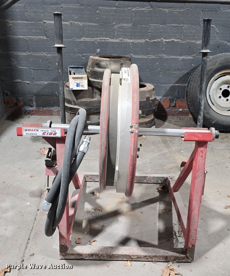 image for item EH8507 Coats 6100 tire balancer