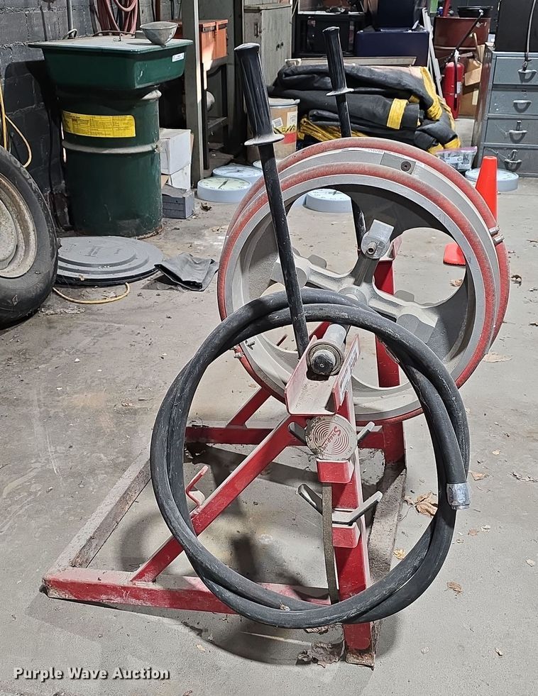 image for item EH8507 Coats 6100 tire balancer