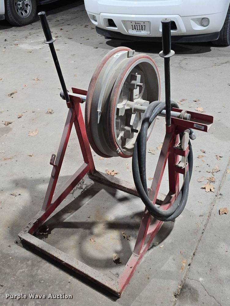 image for item EH8507 Coats 6100 tire balancer