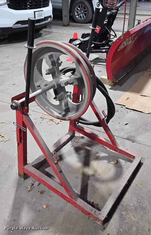 image for item EH8507 Coats 6100 tire balancer